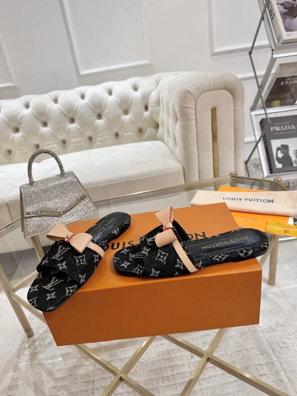 👟👟Ex-factory price 340👟👟 Genuine leather sole +40 Lv denim jacquard slippers, ex-factory price 70-43 Leather sole +40